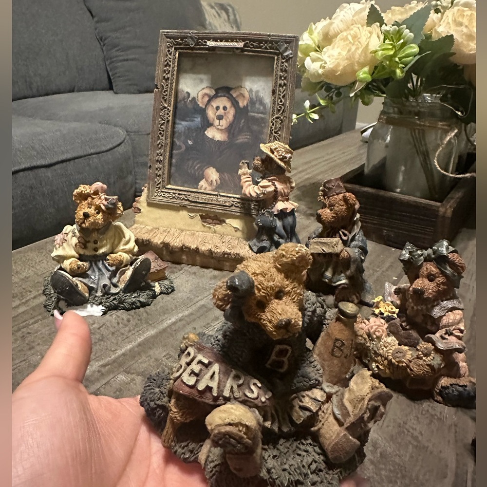 Boyd’s Bears - Picture 3 of 16